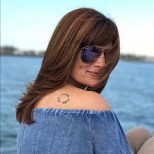 Meet your Posher, Yvette